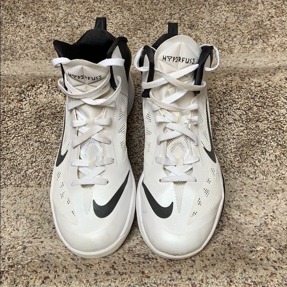 Nike hyperfuse basketball shoes - Picture 2 of 3